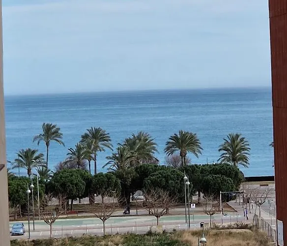 Appartement Vue Mer Pres De La Plage Et Centre Ville